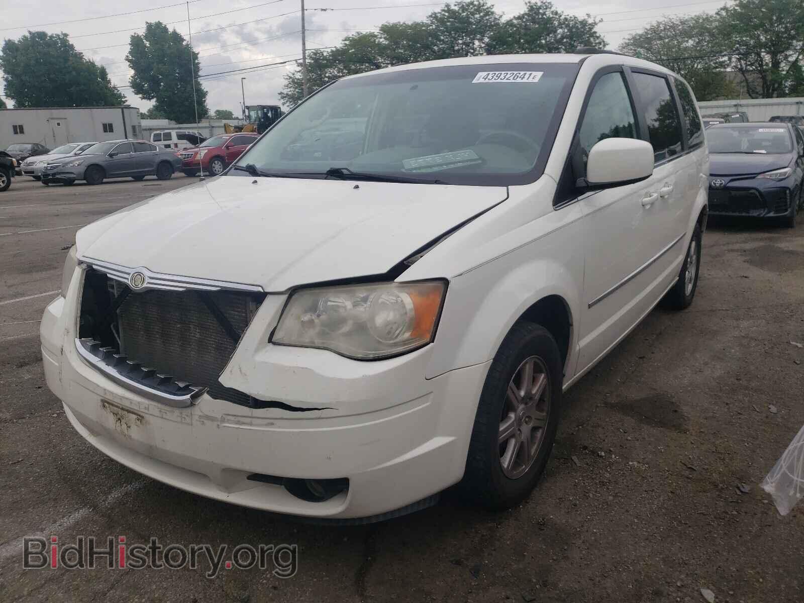 2010 CHRYSLER MINIVAN - VIN: 2A4RR5D16AR324486 - Photo 2