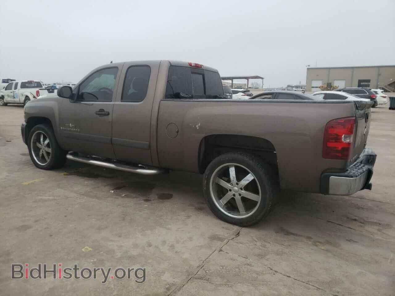 2007 CHEVROLET SILVERADO - VIN: 2GCEC19J371651880 - Фото 2