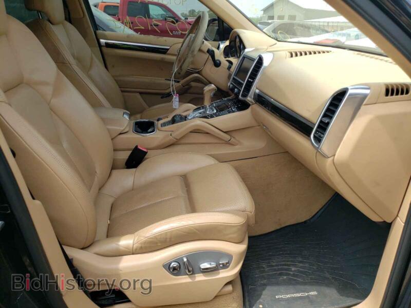 2011 Porsche CAYENNE (VIN WP1AB2A28BLA45813) — photo 5 of 10