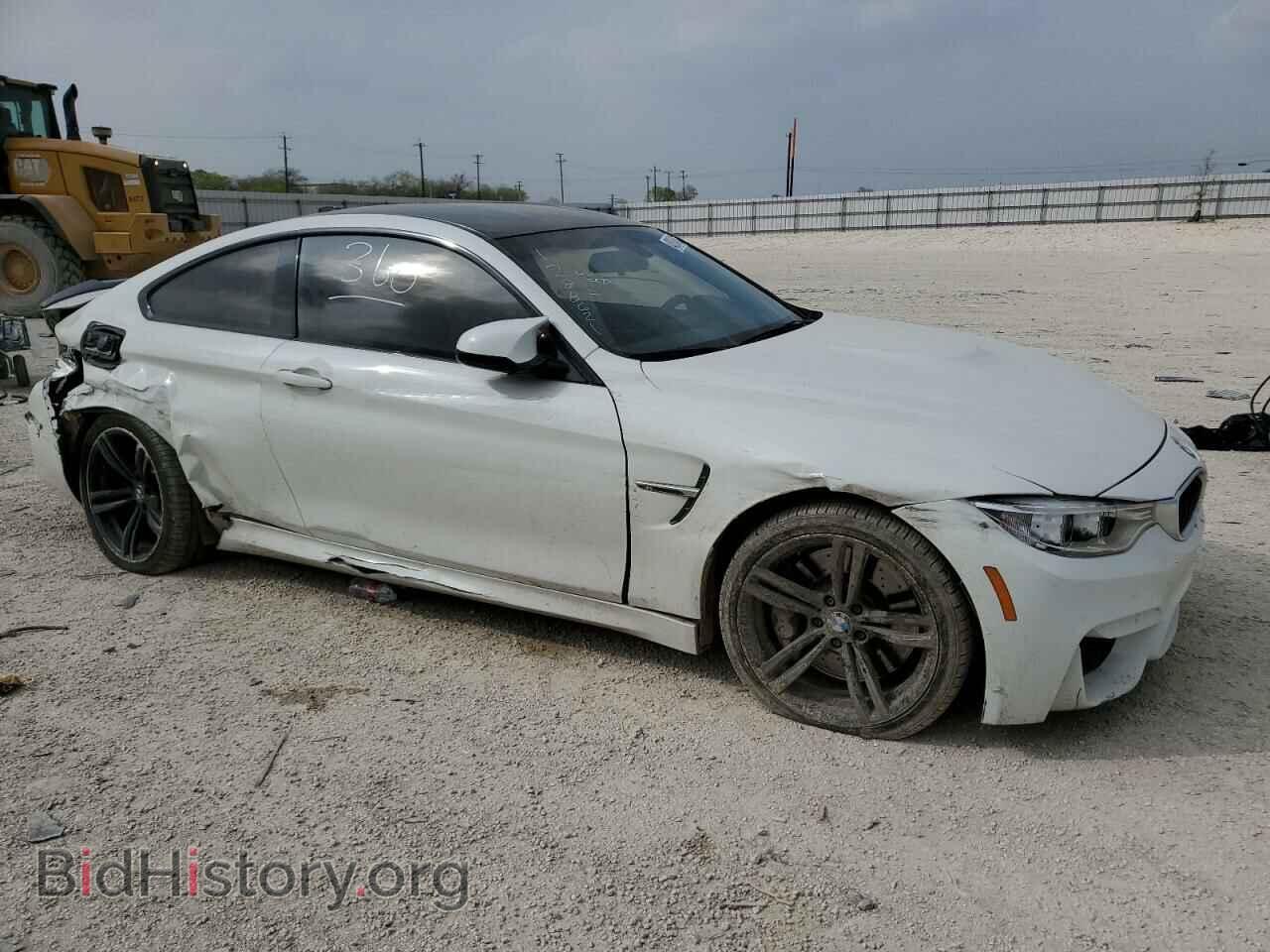 2015 BMW M4 - VIN: WBS3R9C51FK330010 - Photo 4