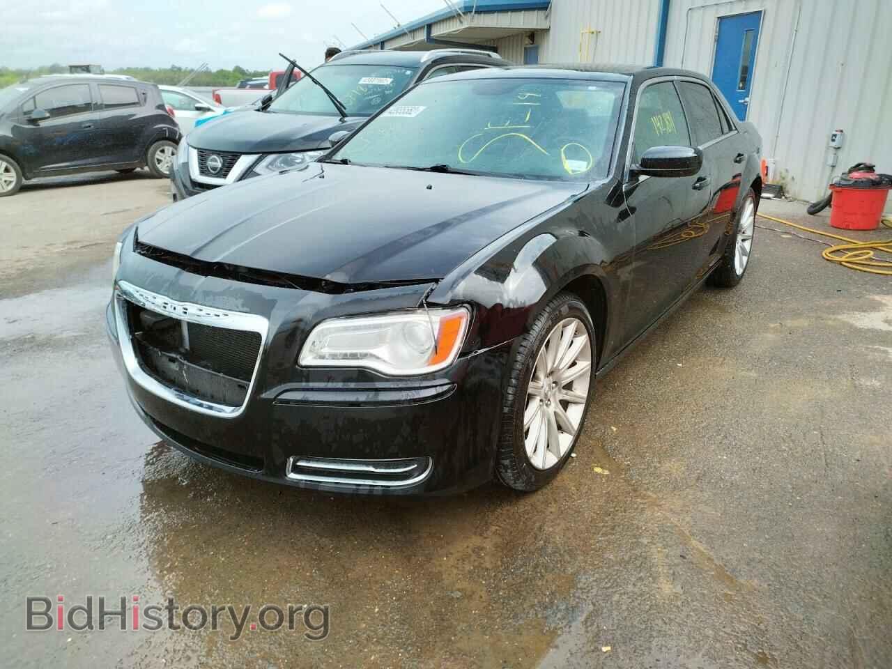 2014 CHRYSLER 300 - VIN: 2C3CCAAG8EH182754 - Фото 2