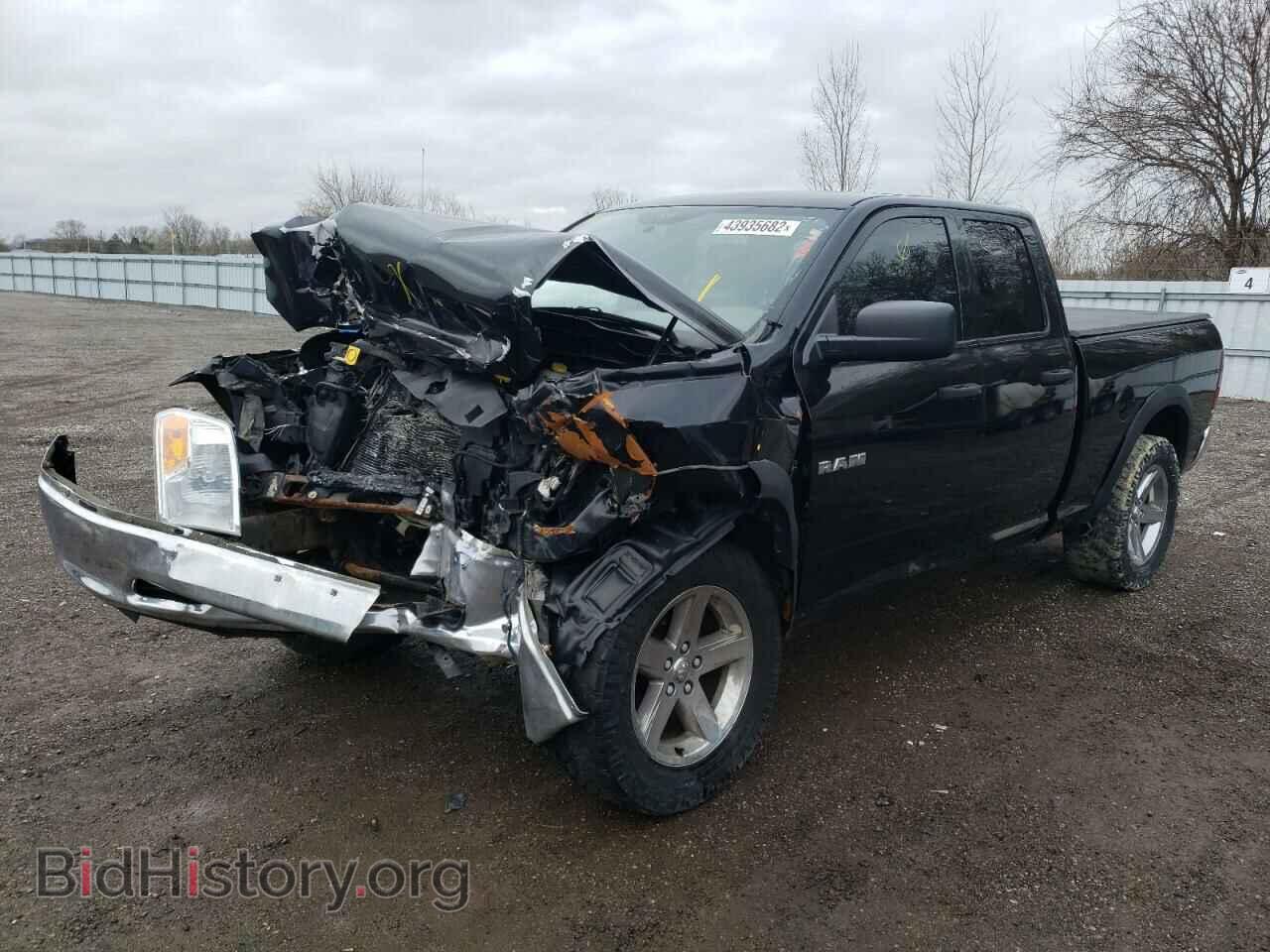 2010 DODGE RAM 1500 - VIN: 1D7RV1GT4AS233275 - Фото 2