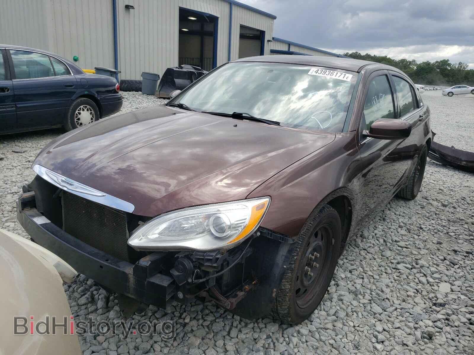 2013 CHRYSLER 200 - VIN: 1C3CCBABXDN762037 - Фото 2