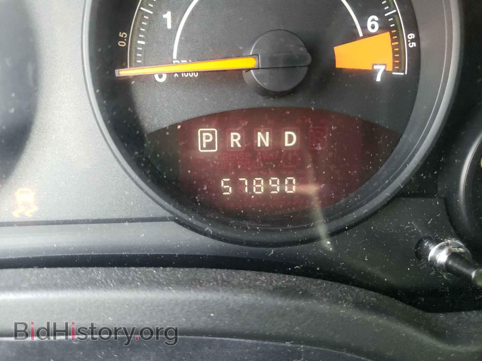 2016 JEEP COMPASS - VIN: 1C4NJCBA7GD754235 - Фото 8