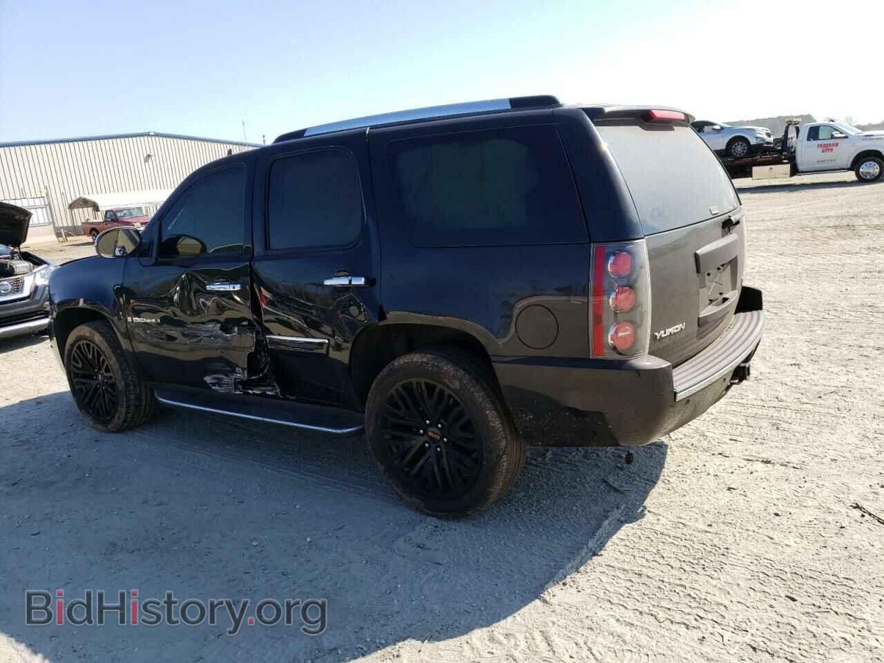 2008 GMC YUKON - VIN: 1GKFK63888J131180 - Фото 2
