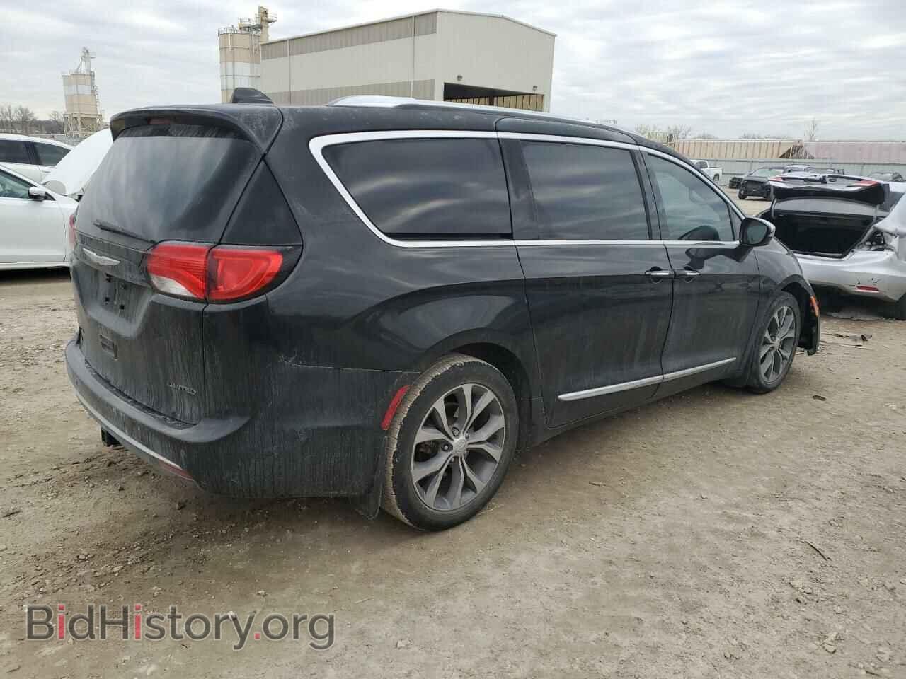 2017 CHRYSLER PACIFICA - VIN: 2C4RC1GG5HR564882 - Фото 3