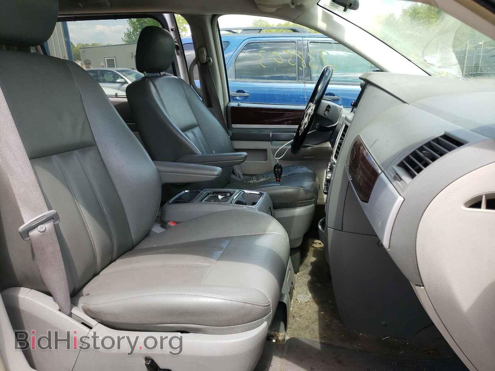 2010 CHRYSLER MINIVAN - VIN: 2A4RR5D19AR206092 - Фото 5