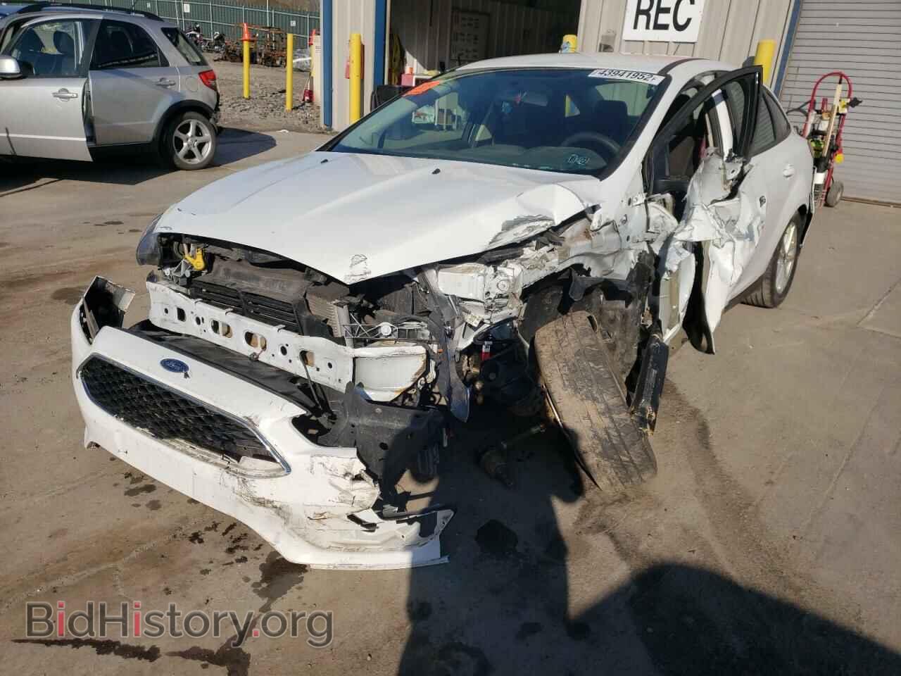 2017 FORD FOCUS - VIN: 1FADP3F28HL326751 - Фото 2