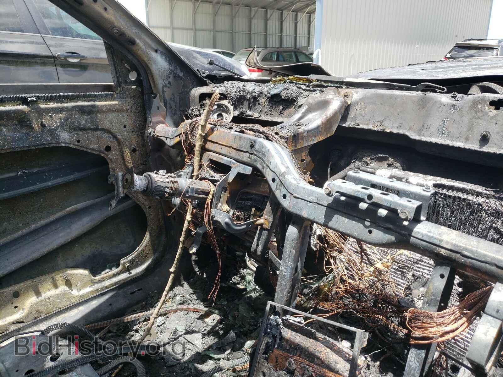 2019 CHRYSLER 300 - VIN: 2C3CCABG5KH537910 - Фото 8