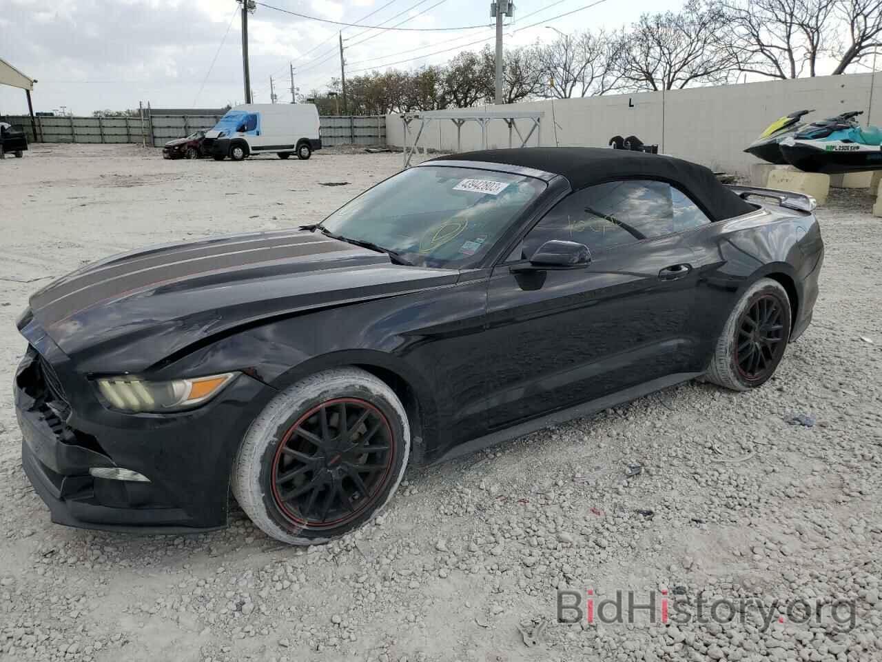 Photo 1FATP8UH7G5222836 - FORD MUSTANG 2016