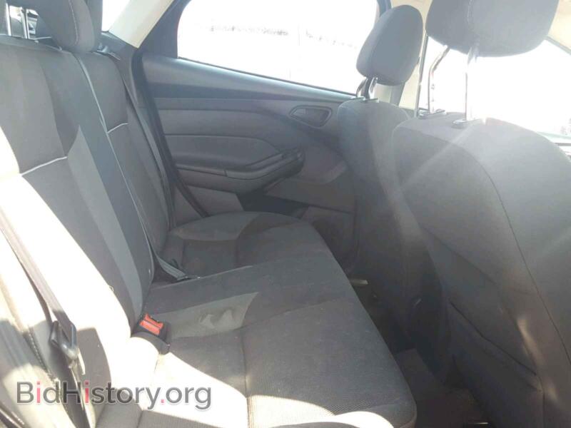 2012 Ford FOCUS (VIN 1FAHP3F22CL127172) — фото 6 из 10