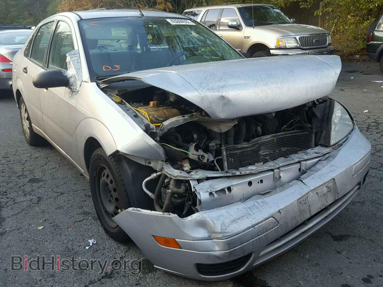 Photo 1FAFP34N45W112906 - FORD FOCUS 2005
