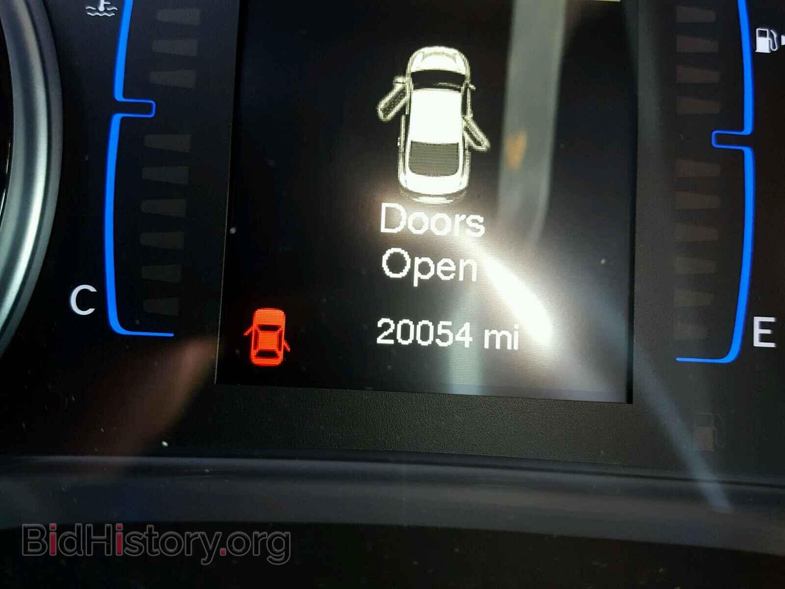 2016 CHRYSLER 200 - VIN: 1C3CCCBB4GN175437 - Фото 8