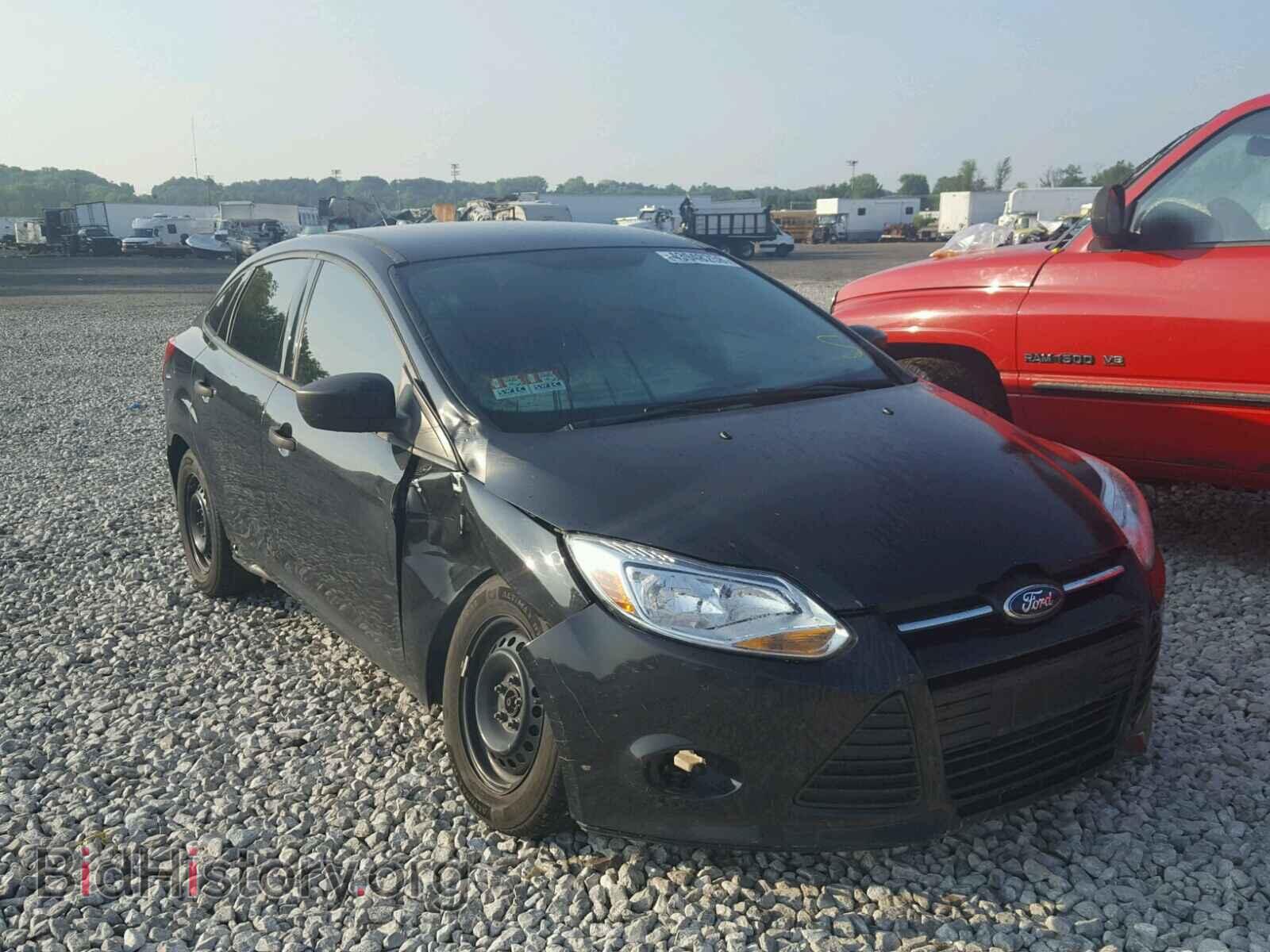 2012 Ford FOCUS Focus S (VIN 1FAHP3E20CL415516) — photo 1 of 10, Copart, damage: side