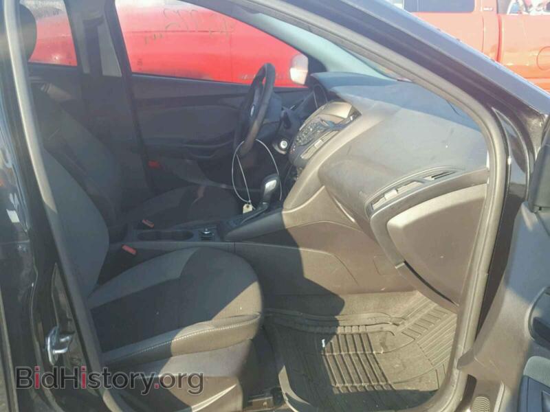 2012 Ford FOCUS (VIN 1FAHP3E20CL415516) — photo 5 of 10