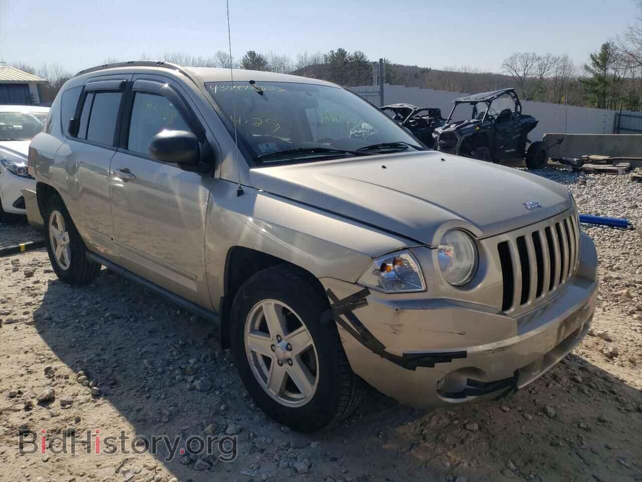 Photo 1J4NF4FB8AD582678 - JEEP COMPASS 2010