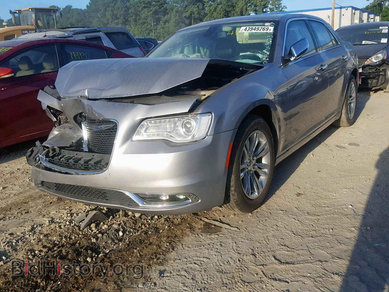 2017 CHRYSLER 300 - VIN: 2C3CCAEG3HH564673 - Фото 2