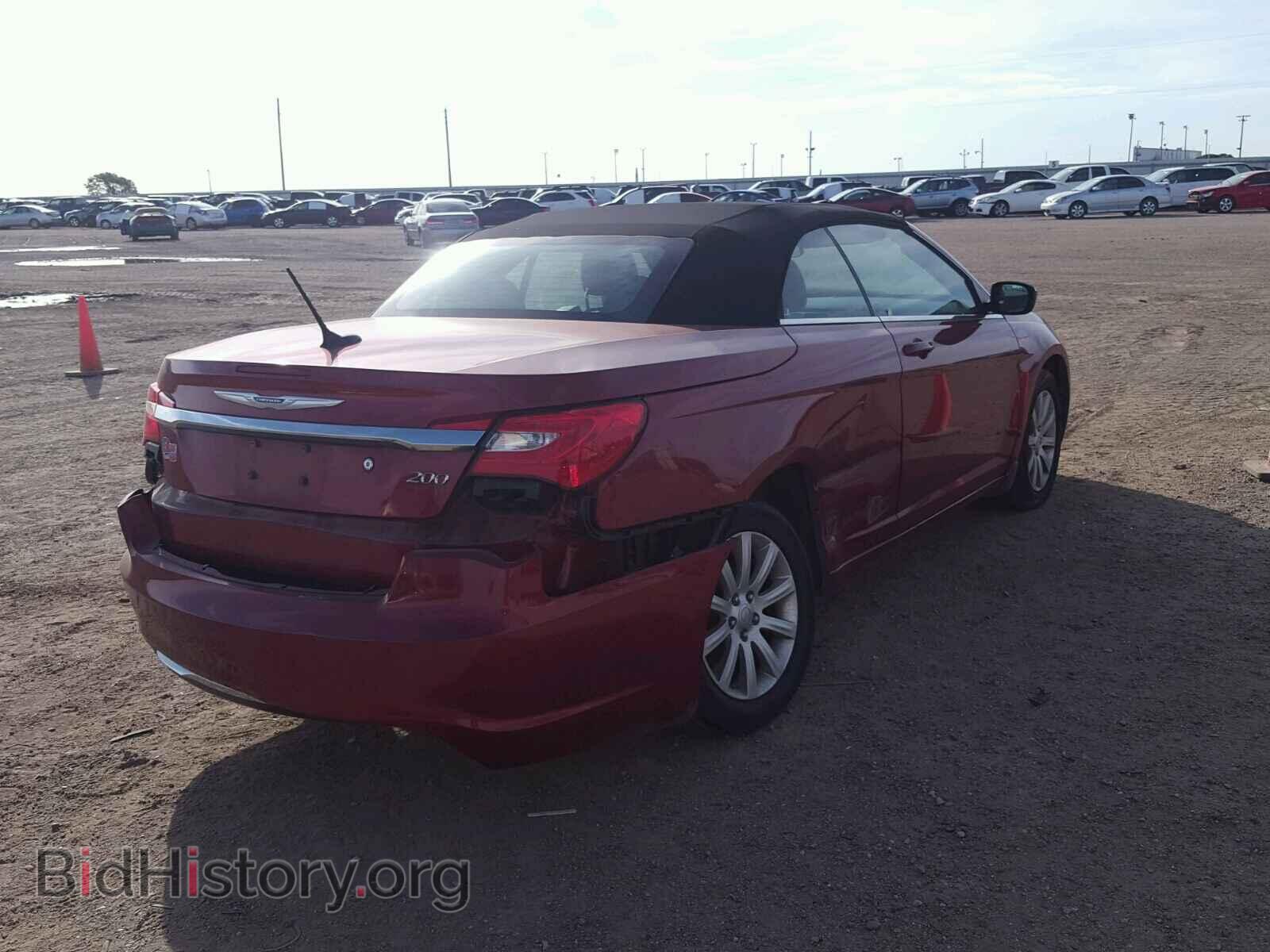 2011 CHRYSLER 200 - VIN: 1C3BC2EB4BN529788 - Фото 4