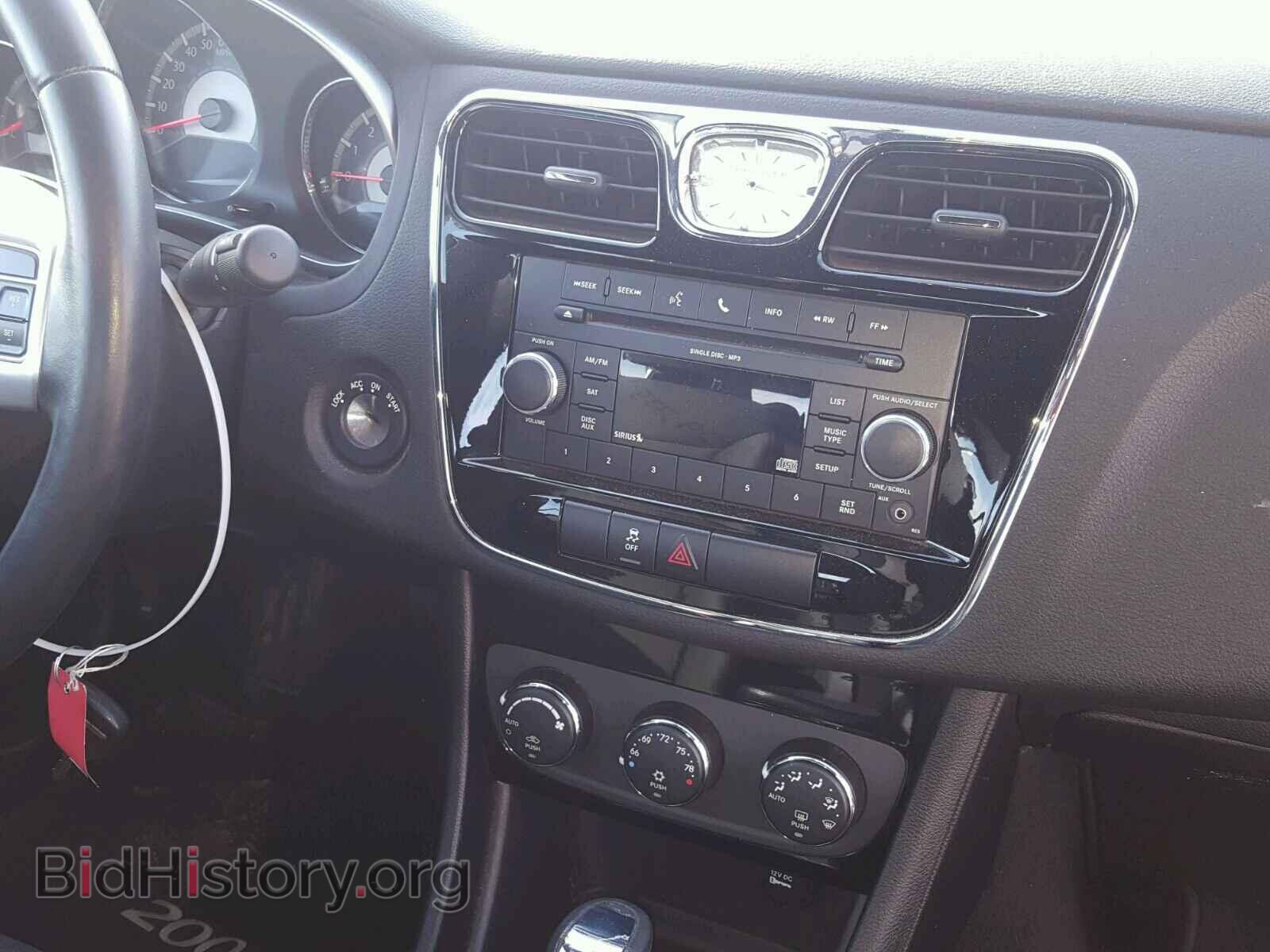 2011 CHRYSLER 200 - VIN: 1C3BC2EB4BN529788 - Фото 9