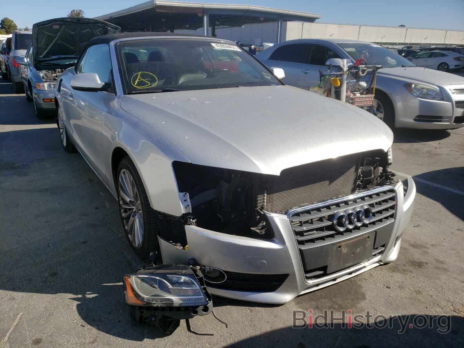 Photo WAULFAFH2BN018436 - AUDI A5 2011