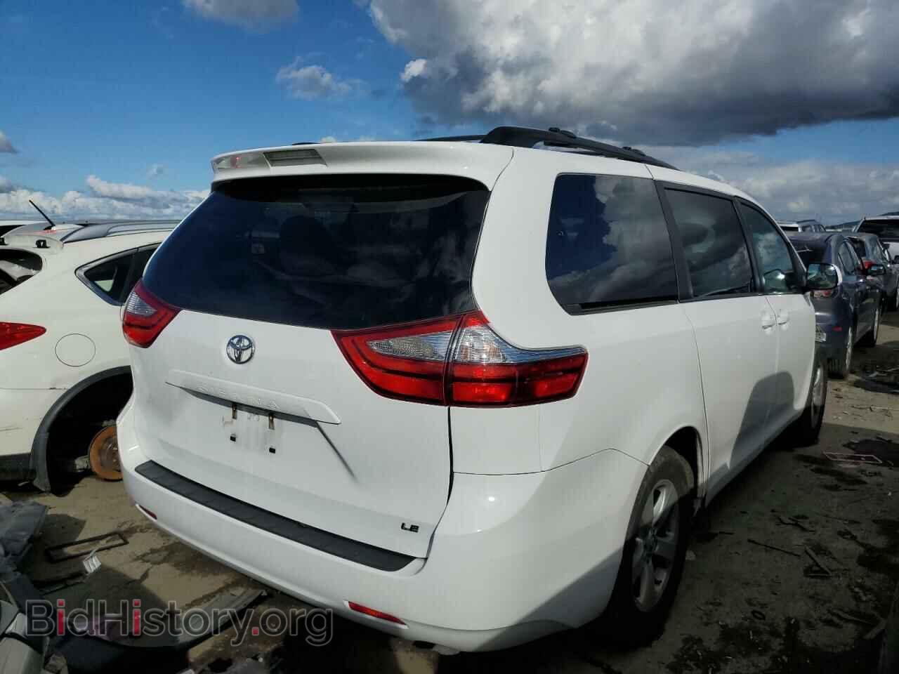 2017 TOYOTA All Models - VIN: 5TDKZ3DC7HS809850 - Фото 3