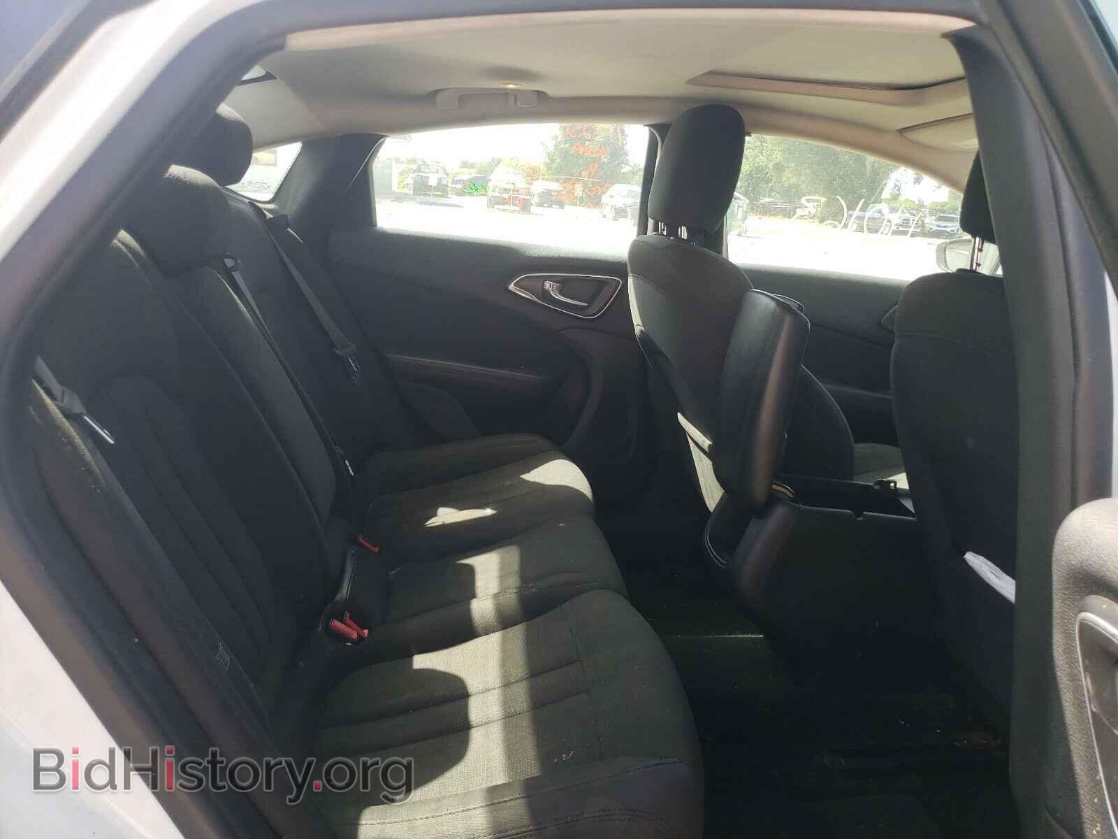 2016 CHRYSLER 200 - VIN: 1C3CCCAB5GN166134 - Фото 6