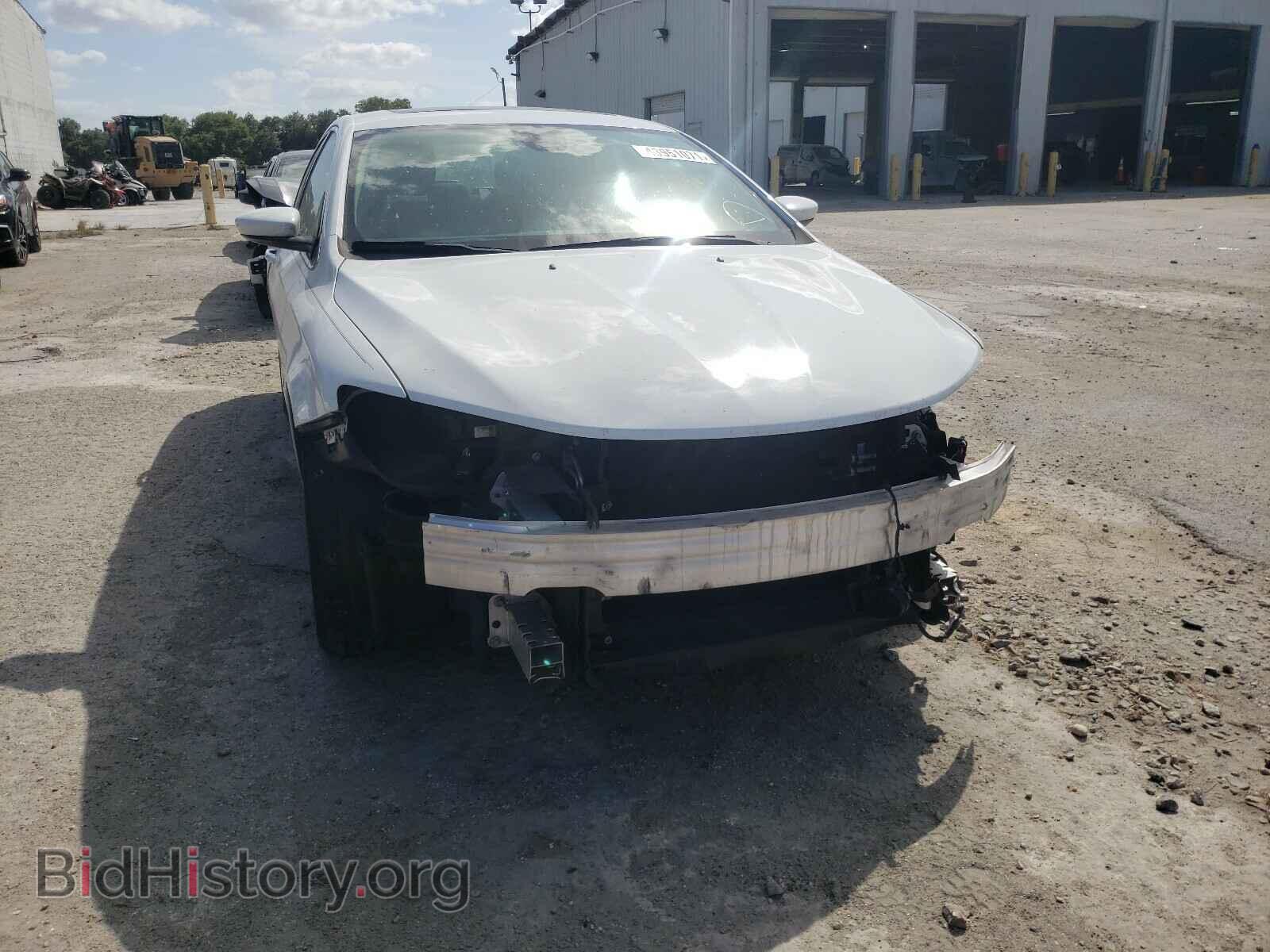 2016 CHRYSLER 200 - VIN: 1C3CCCAB5GN166134 - Фото 9
