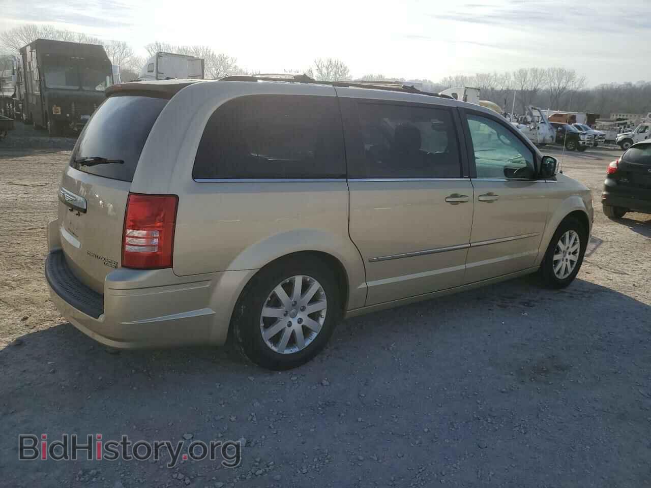 2010 CHRYSLER MINIVAN - VIN: 2A4RR8DX4AR479818 - Фото 3