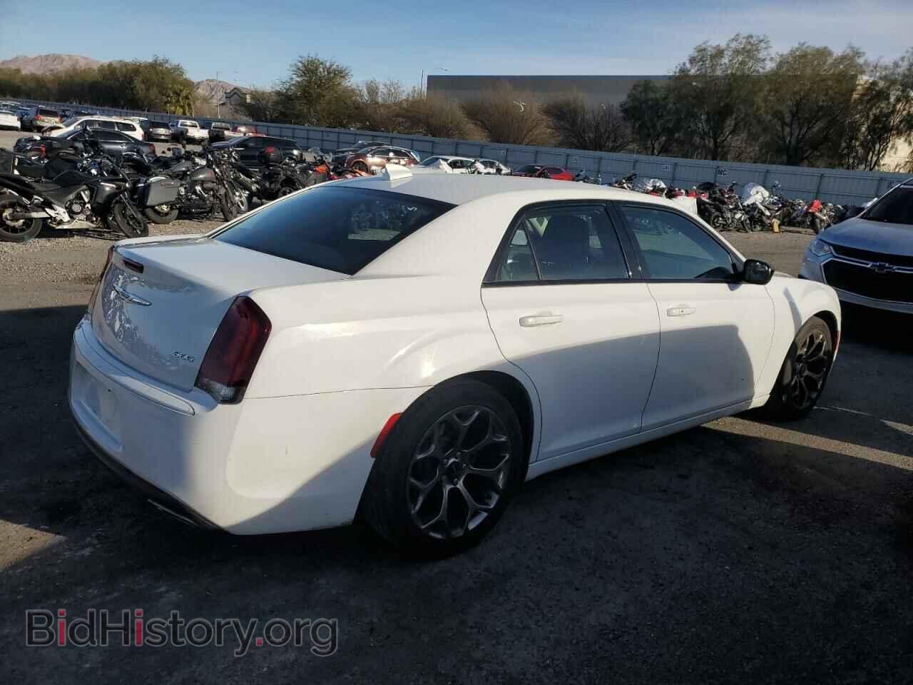 2018 CHRYSLER 300 - VIN: 2C3CCAAG3JH281976 - Фото 3