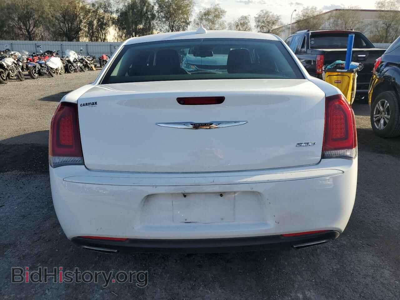 2018 CHRYSLER 300 - VIN: 2C3CCAAG3JH281976 - Фото 6