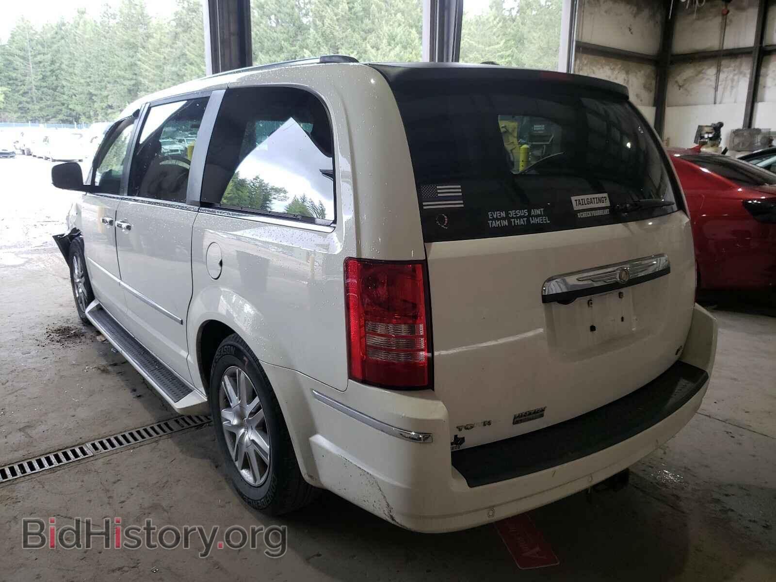 2008 CHRYSLER MINIVAN - VIN: 2A8HR64X28R615775 - Фото 3