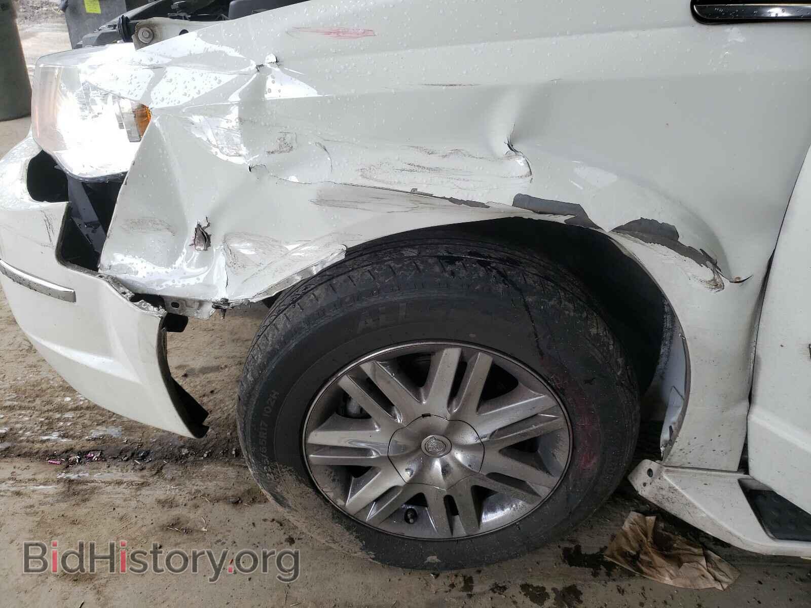 2008 CHRYSLER MINIVAN - VIN: 2A8HR64X28R615775 - Фото 9