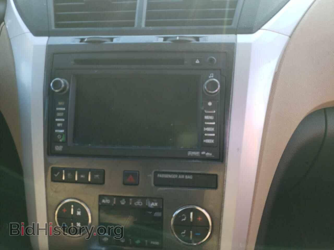 2011 CHEVROLET TRAVERSE - VIN: 1GNKVLED7BJ322663 - Фото 9