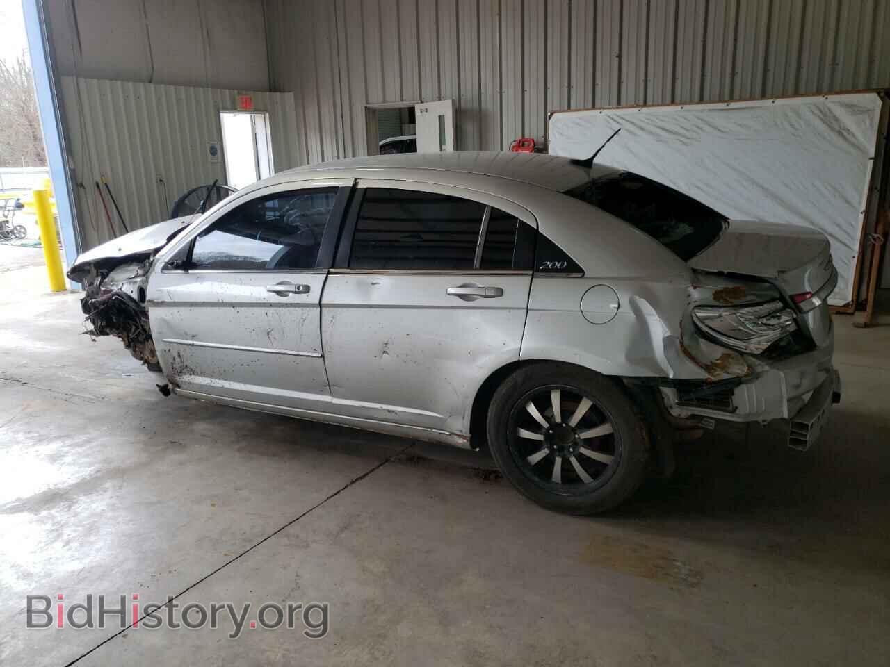 2012 CHRYSLER 200 - VIN: 1C3CCBAB7CN271634 - Фото 2