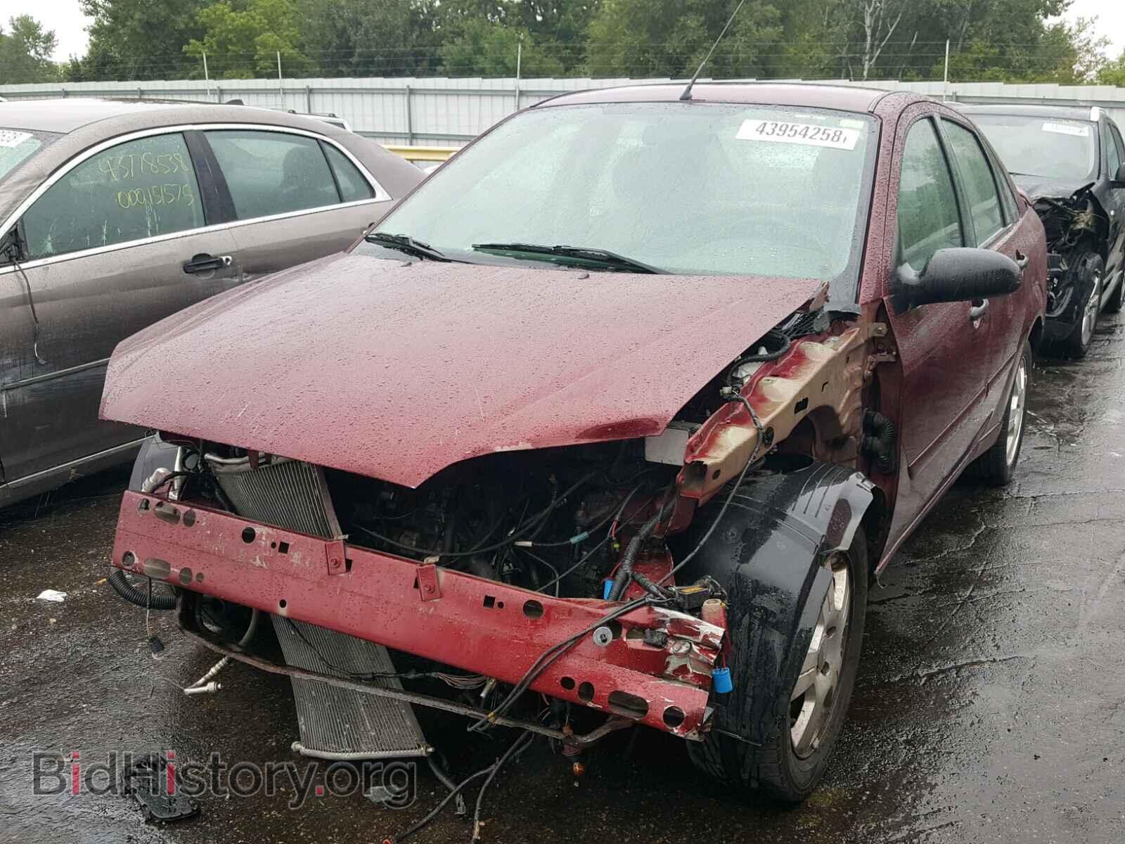 2007 FORD FOCUS - VIN: 1FAHP34N87W224068 - Фото 2