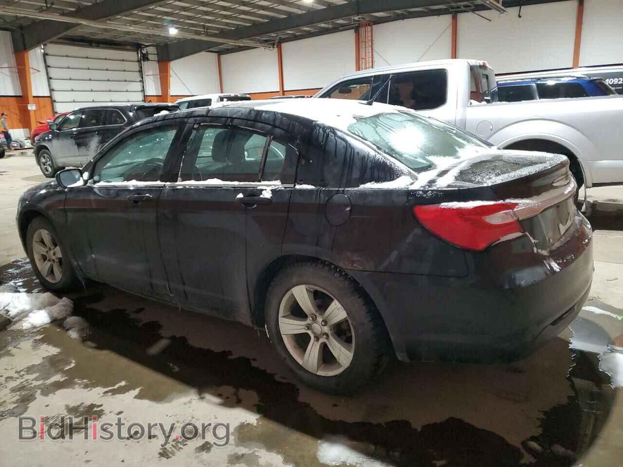 2011 CHRYSLER 200 - VIN: 1C3BC8FG4BN610500 - Фото 2