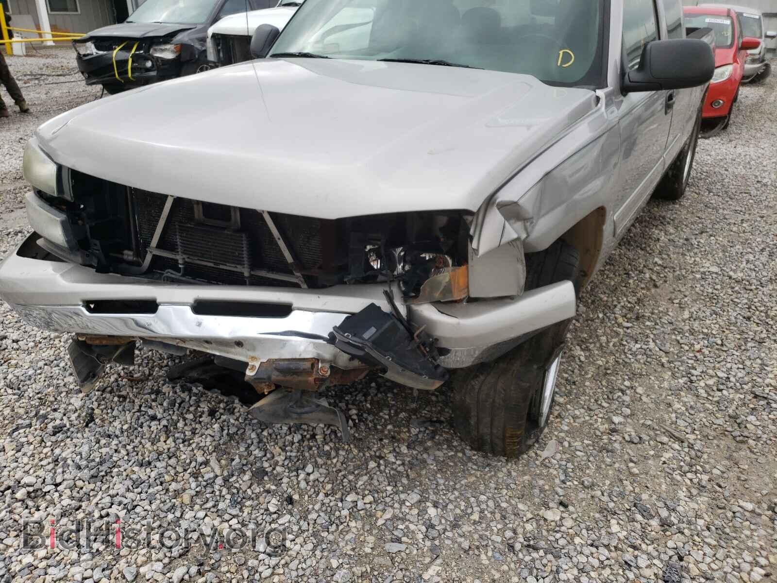 2006 CHEVROLET SILVERADO - VIN: 2GCEC19Z761264768 - Фото 9