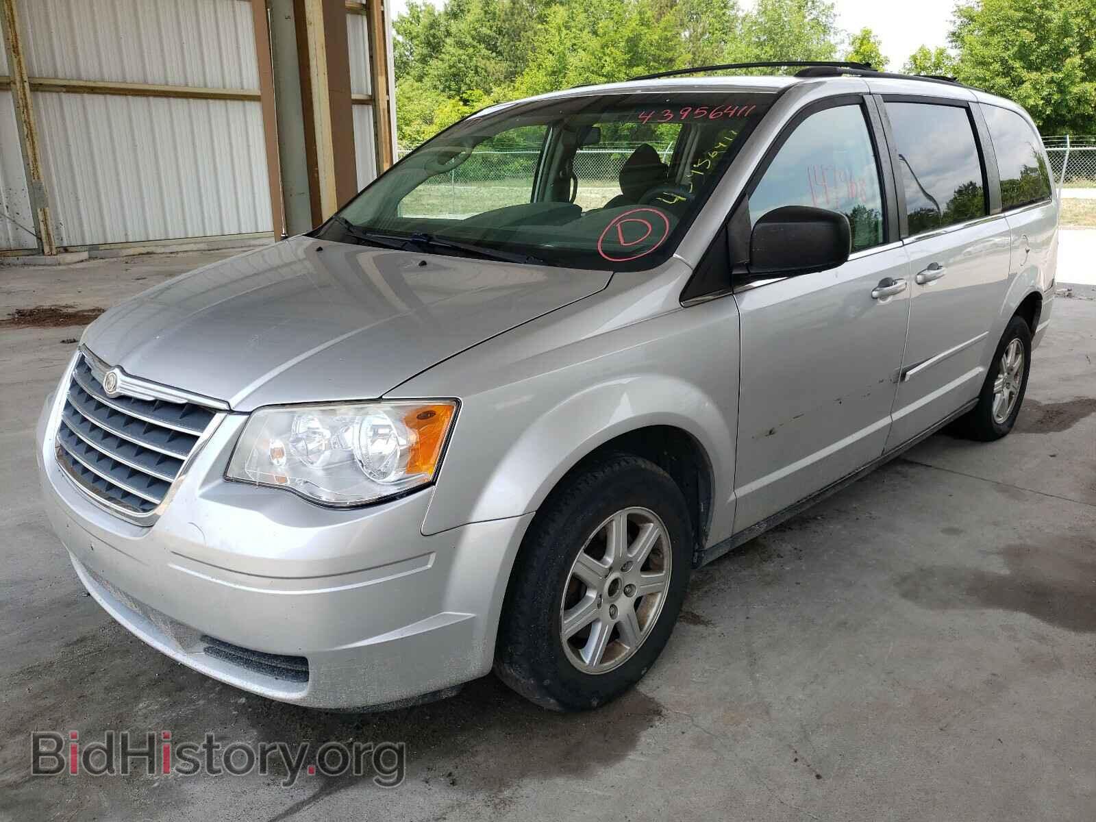 2010 CHRYSLER MINIVAN - VIN: 2A4RR2D10AR357157 - Photo 2