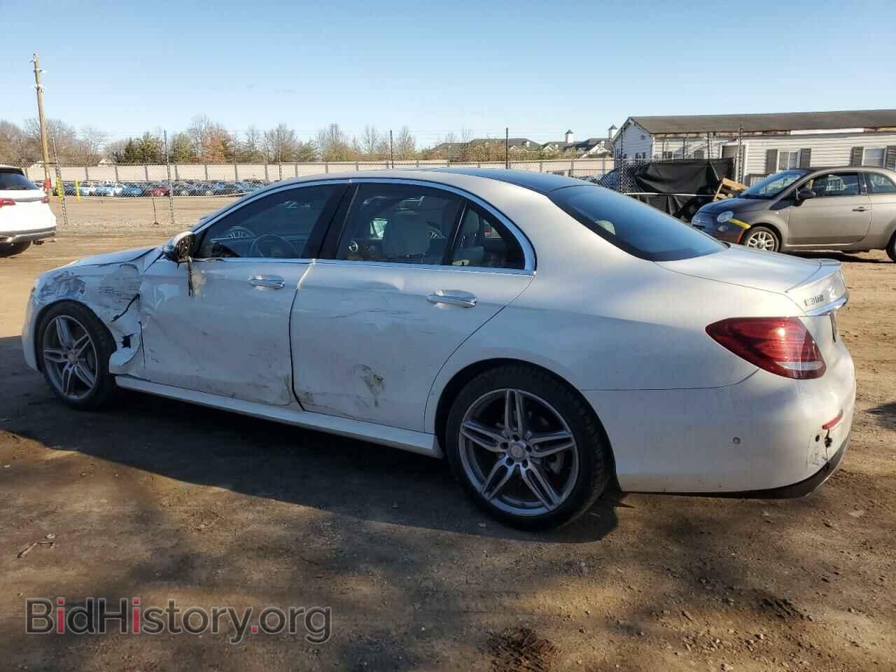 2017 MERCEDES-BENZ E-CLASS - VIN: WDDZF4KB2HA190441 - Фото 2