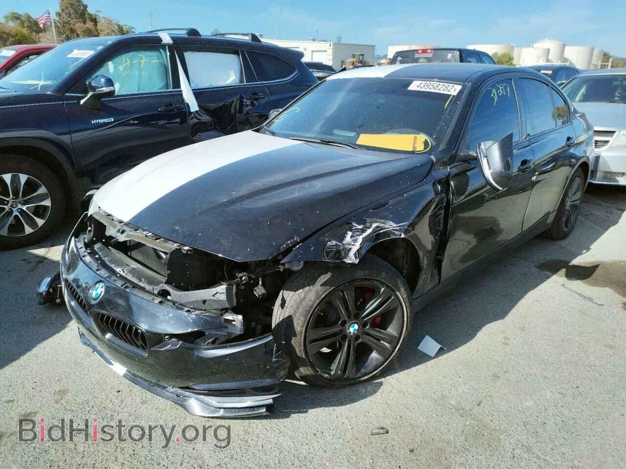 2016 BMW 3 SERIES - VIN: WBA8E9G51GNU29068 - Фото 2