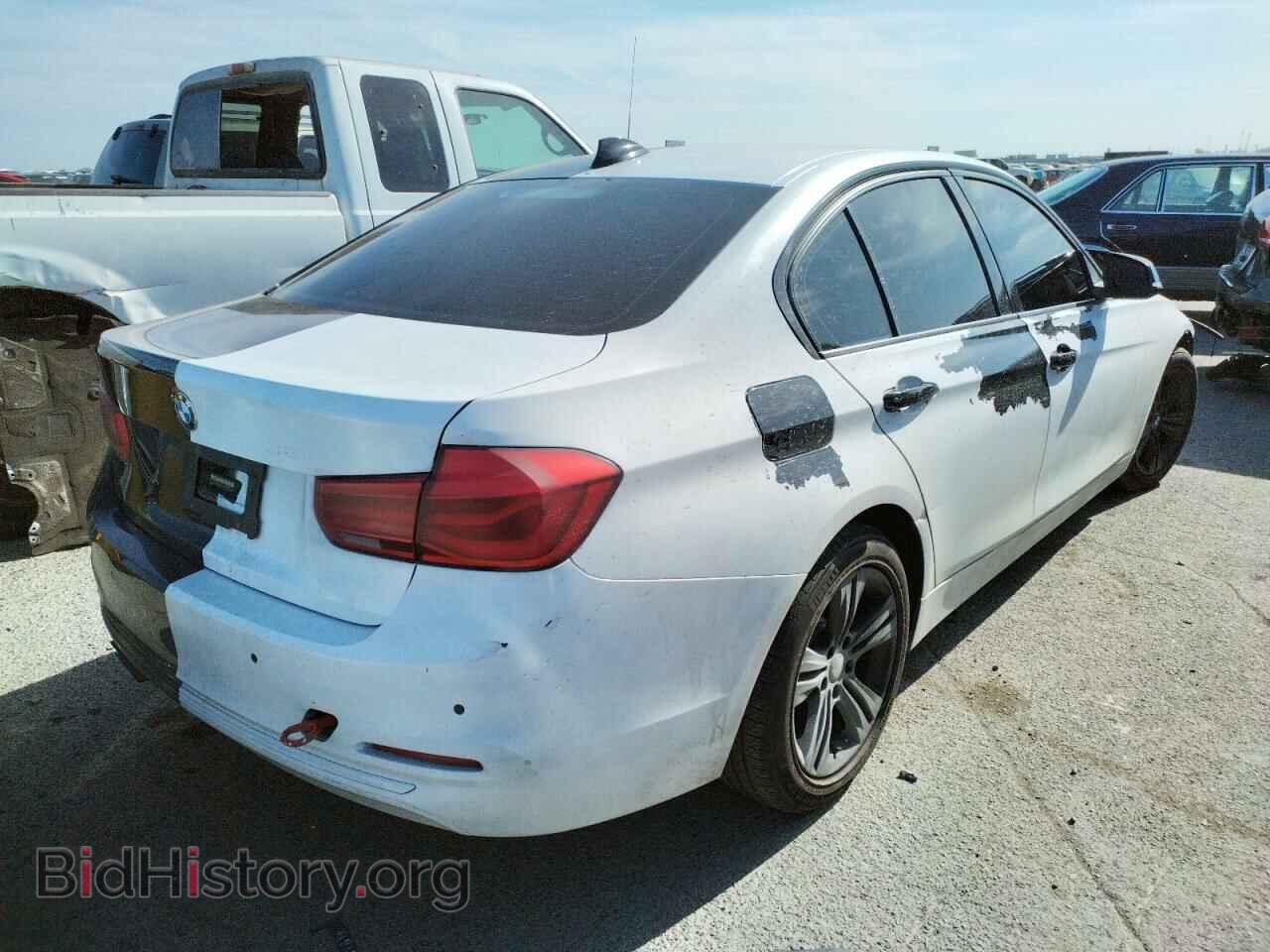 2016 BMW 3 SERIES - VIN: WBA8E9G51GNU29068 - Фото 4