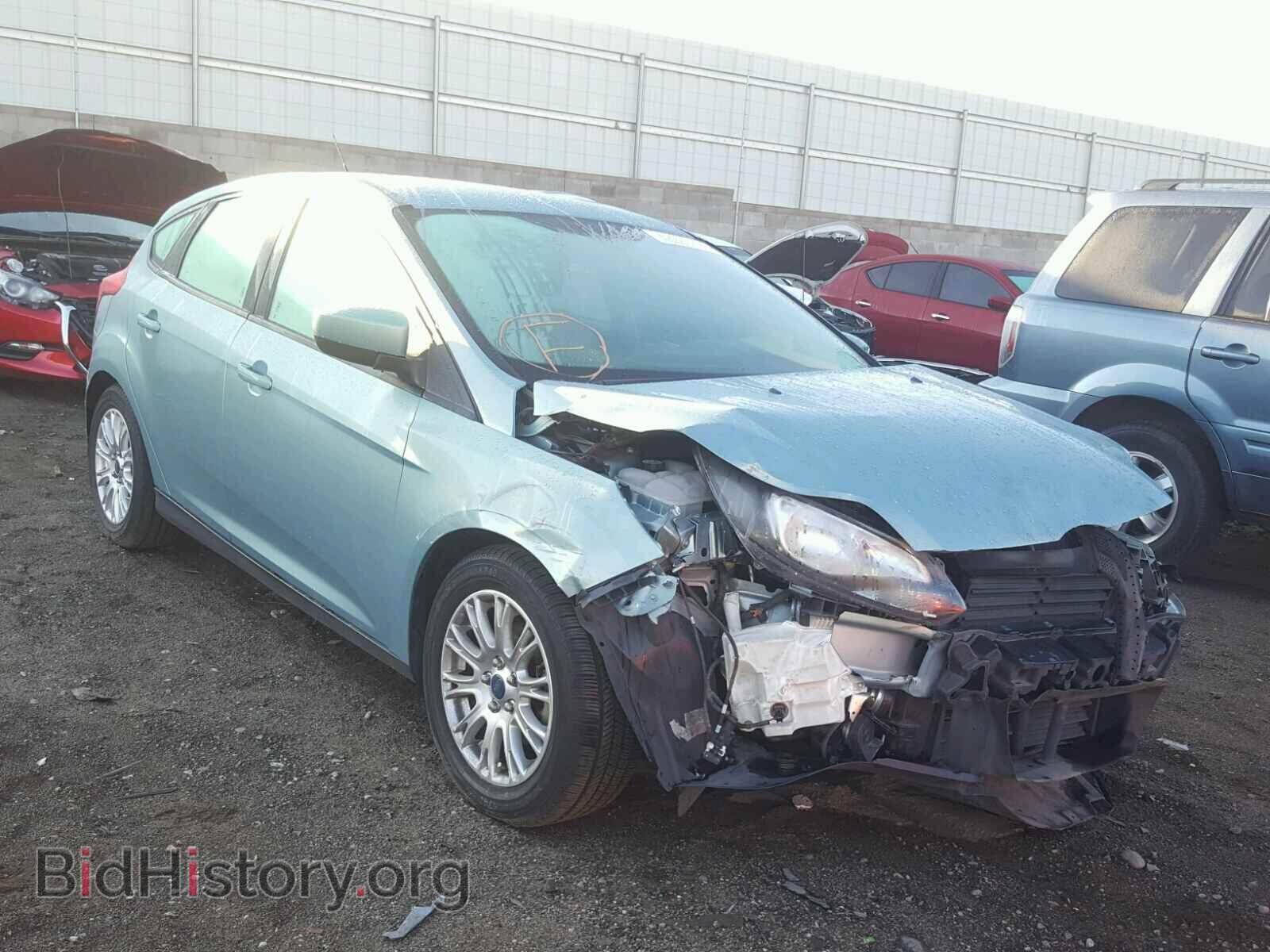 2012 Ford FOCUS Focus SE (VIN 1FAHP3K27CL333691) — фото 1 из 10, Copart, повреждение: передняя часть