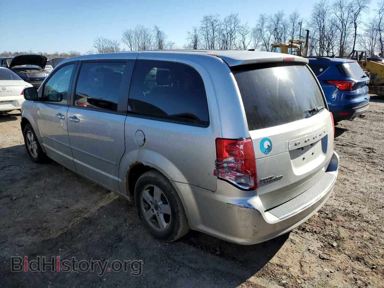 2011 DODGE CARAVAN - VIN: 2D4RN3DG3BR617499 - Фото 2