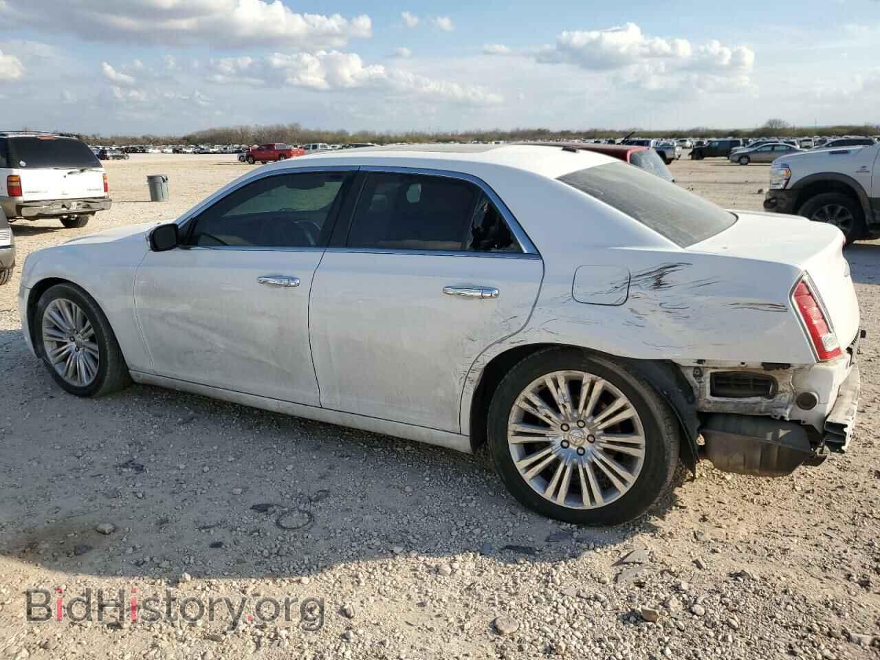 2014 CHRYSLER 300 - VIN: 2C3CCAEG0EH166641 - Фото 2