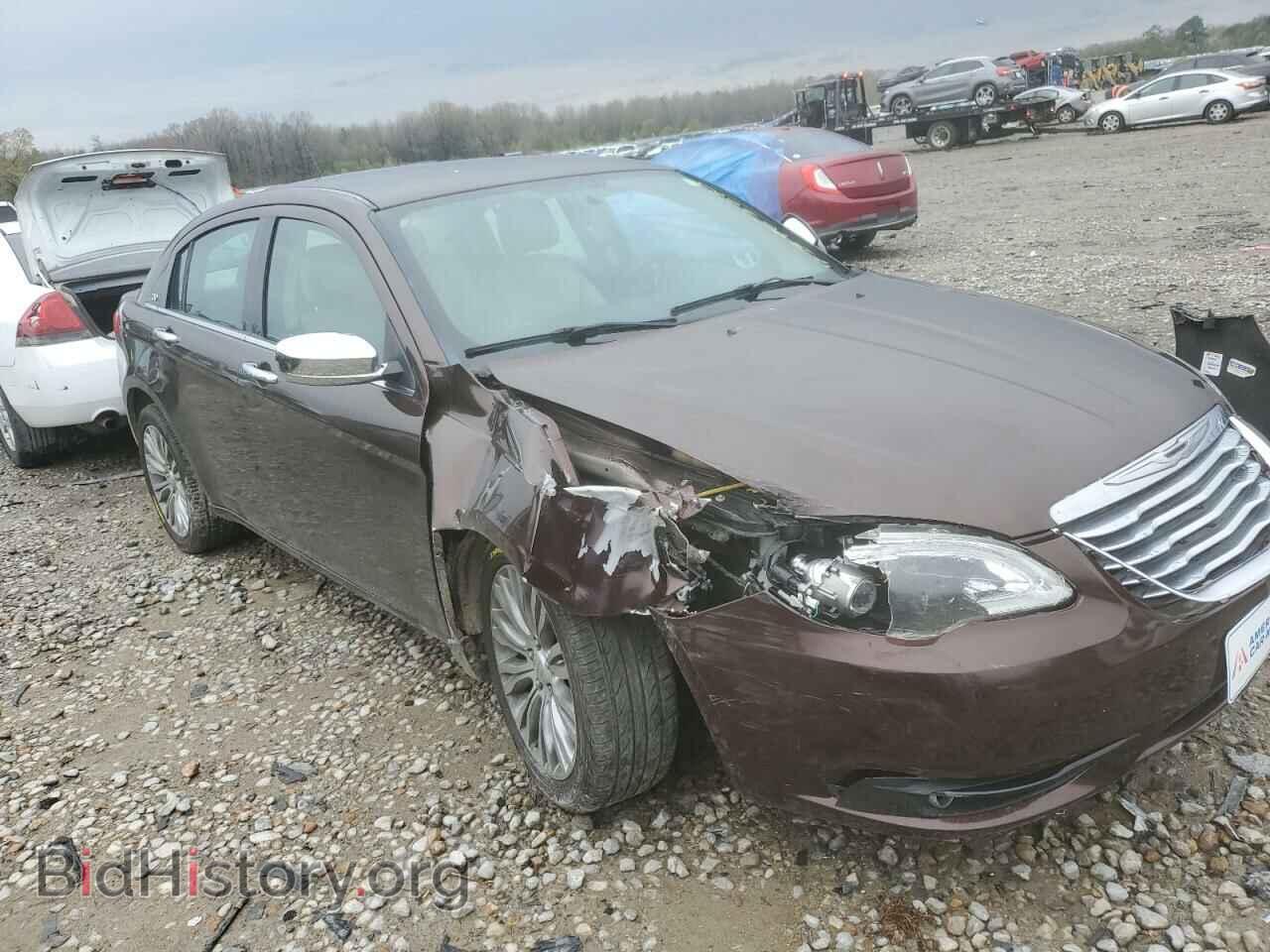 2013 CHRYSLER 200 - VIN: 1C3CCBCG0DN575494 - Фото 4