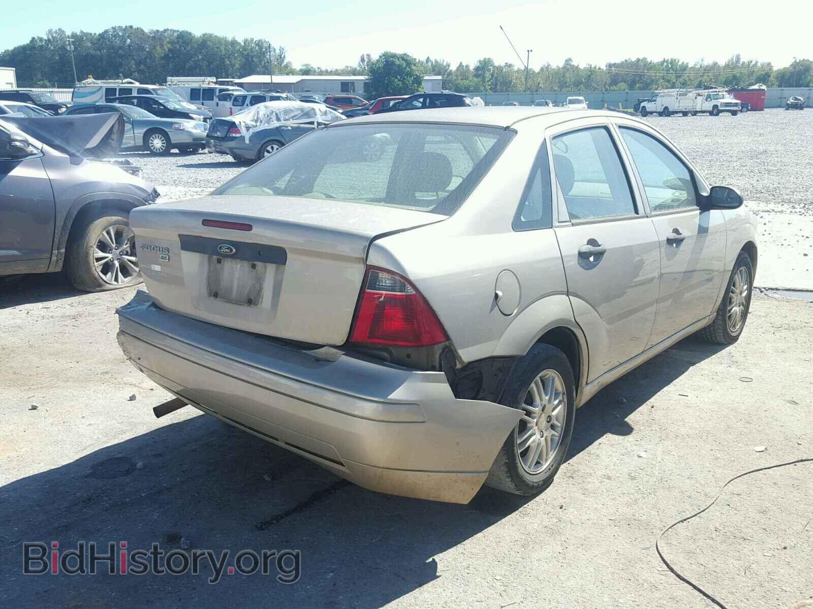 2007 FORD FOCUS - VIN: 1FAHP34N97W343408 - Фото 4