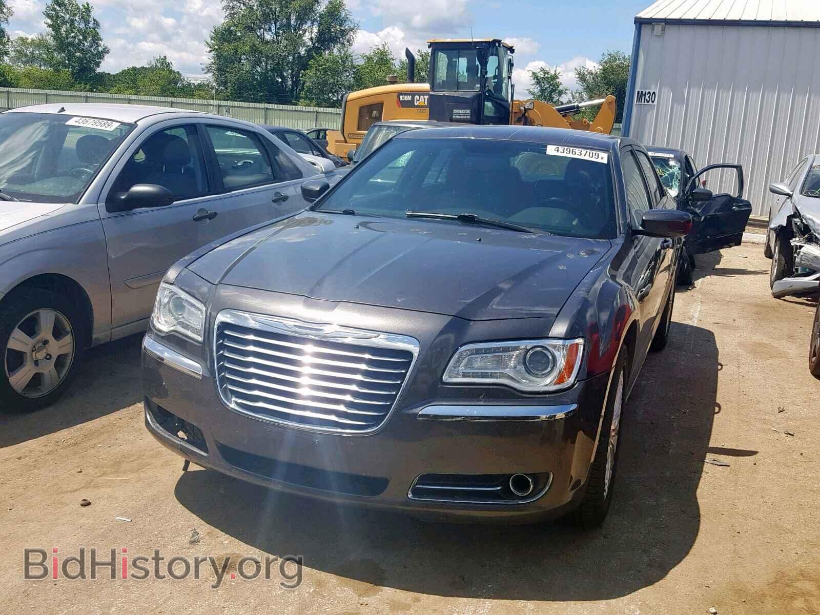 2014 CHRYSLER 300 - VIN: 2C3CCARG1EH206297 - Фото 2