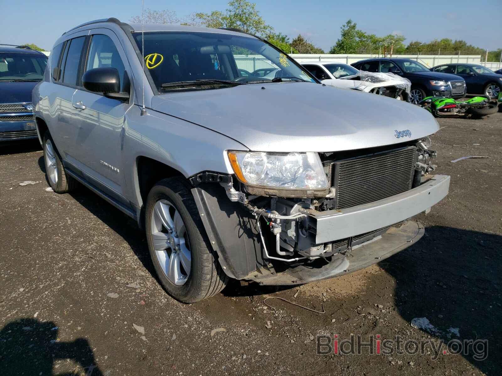 Фотография 1J4NF1FB1BD234947 - JEEP COMPASS 2011