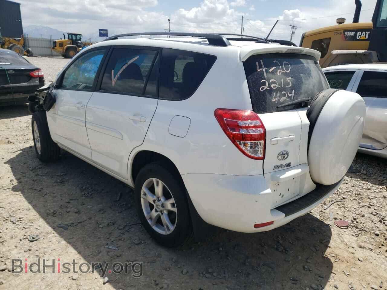 2011 TOYOTA RAV4 - VIN: 2T3BF4DV8BW110040 - Фото 3