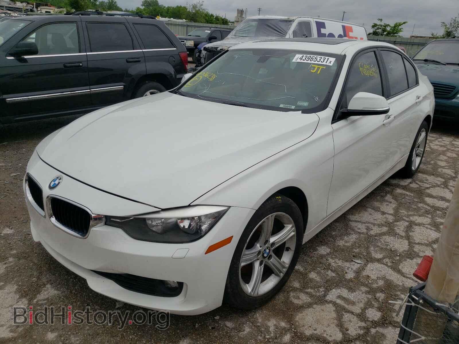 2013 BMW 3 SERIES - VIN: WBA3B3C54DF536238 - Photo 2